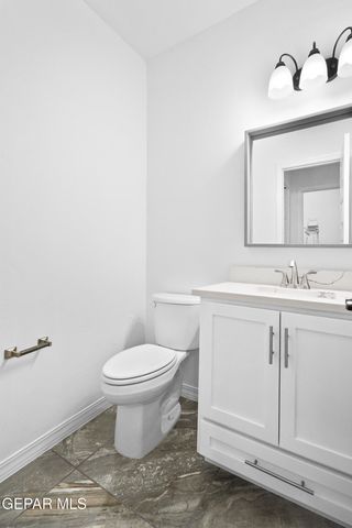 6315 ESCONDIDO Drive J, El Paso, TX 79912