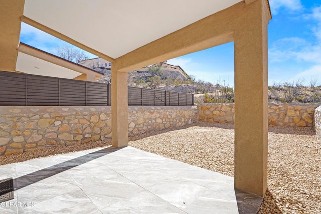 6315 ESCONDIDO Drive J, El Paso, TX 79912