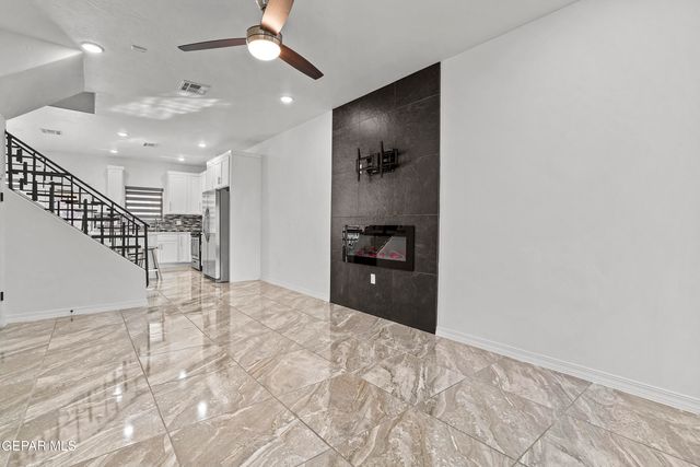 6315 ESCONDIDO Drive J, El Paso, TX 79912