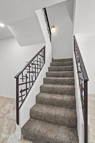 6315 ESCONDIDO Drive J, El Paso, TX 79912