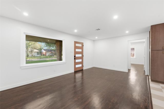 4709 Nina Lee Lane, Houston, TX 77092