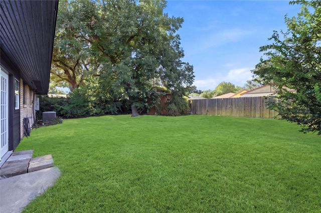 4709 Nina Lee Lane, Houston, TX 77092