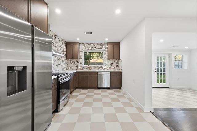 4709 Nina Lee Lane, Houston, TX 77092