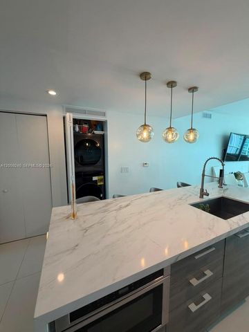 650 NE 32nd St 3405, Miami, FL 33137