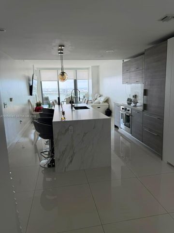 650 NE 32nd St 3405, Miami, FL 33137