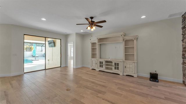 3939 SUNSET LAKE DRIVE, Lakeland, FL 33810