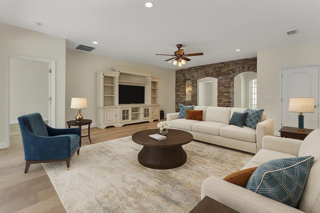 3939 SUNSET LAKE DRIVE, Lakeland, FL 33810