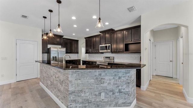 3939 SUNSET LAKE DRIVE, Lakeland, FL 33810