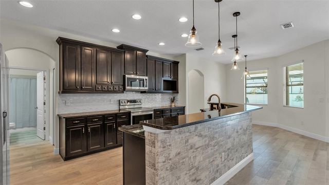 3939 SUNSET LAKE DRIVE, Lakeland, FL 33810