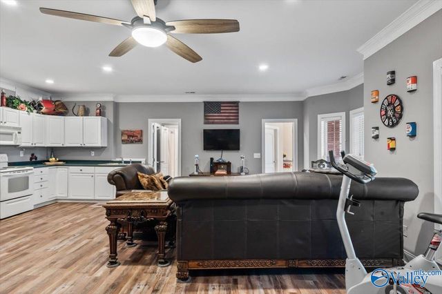 3601 Wyeth Drive, Guntersville, AL 35976