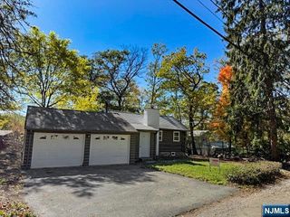 108 Poplar Grove Terrace, West Milford, NJ 07480