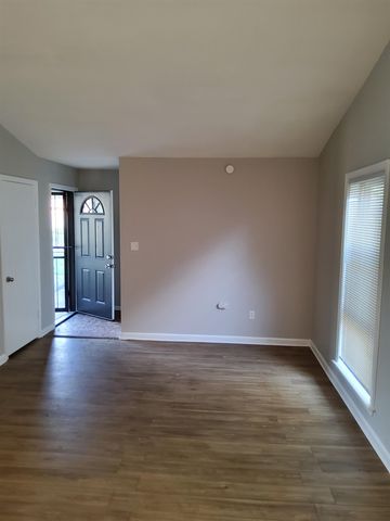 5142 FAIRLEY DR, Memphis, TN 38109