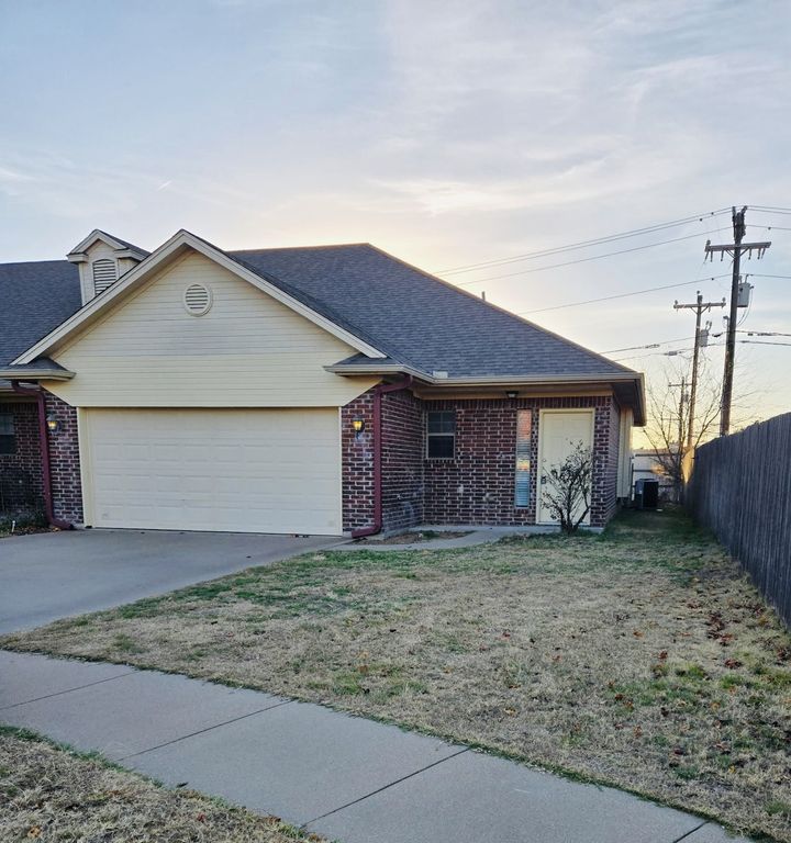 1629 Summer Hill Court, Granbury, TX 76048