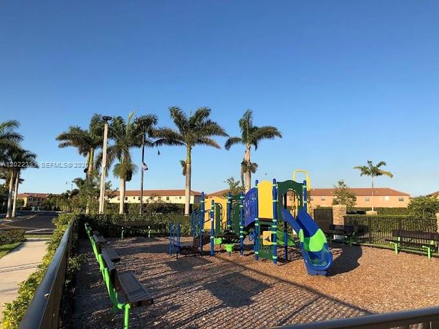 589 SE 34th Terrace, Homestead, FL 33033