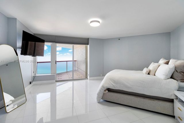 6767 Collins Ave 1903, Miami Beach, FL 33141