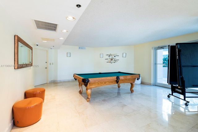6767 Collins Ave 1903, Miami Beach, FL 33141