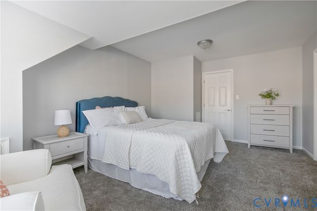 34 Brandywine Ct, Colonial Heights, VA 23834