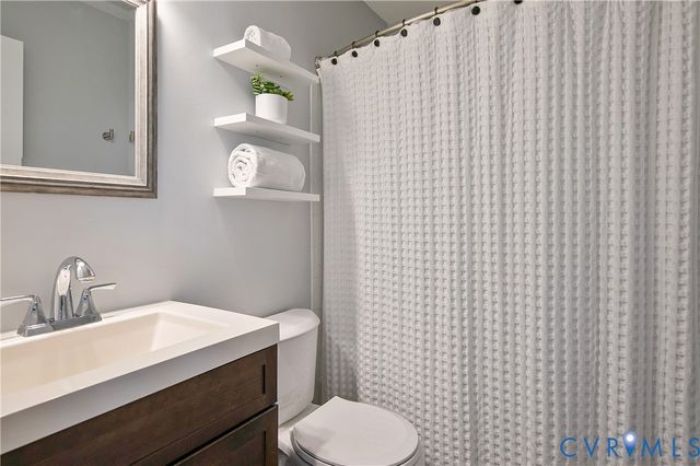 34 Brandywine Ct, Colonial Heights, VA 23834