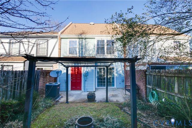 34 Brandywine Ct, Colonial Heights, VA 23834