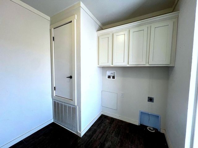 3168 I-27, Abernathy, TX 79311