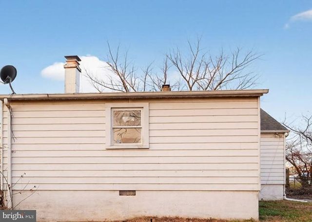 7430 SCHOOL LN, Dundalk, MD 21222