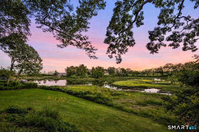 11 Beachside Common, Westport, CT 06880