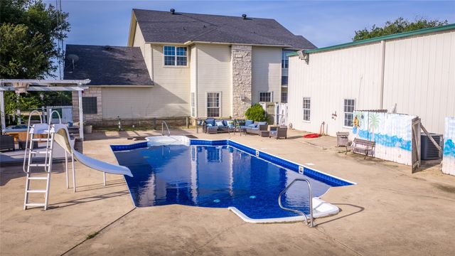 938 County Road 1655, Mt Pleasant, TX 75455