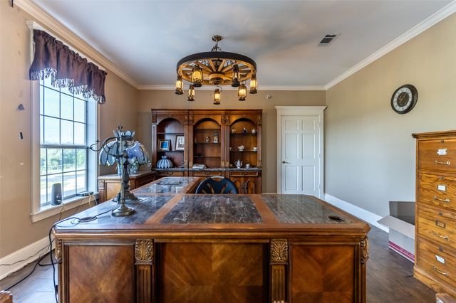 938 County Road 1655, Mt Pleasant, TX 75455