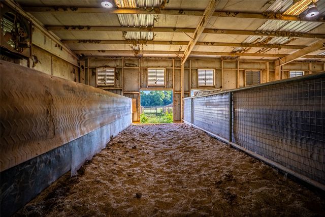 938 County Road 1655, Mt Pleasant, TX 75455
