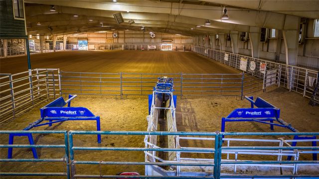 938 County Road 1655, Mt Pleasant, TX 75455