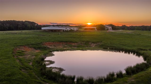 938 County Road 1655, Mt Pleasant, TX 75455