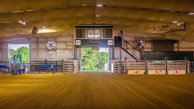 938 County Road 1655, Mt Pleasant, TX 75455