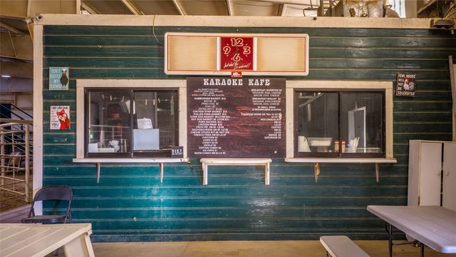 938 County Road 1655, Mt Pleasant, TX 75455
