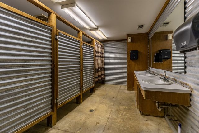 938 County Road 1655, Mt Pleasant, TX 75455