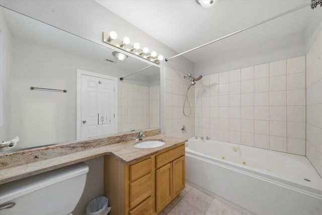 7501 W Irving Park Road 2, Chicago, IL 60634