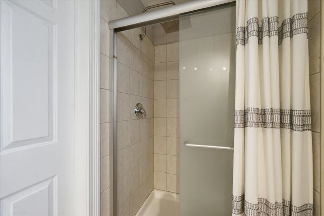 7501 W Irving Park Road 2, Chicago, IL 60634