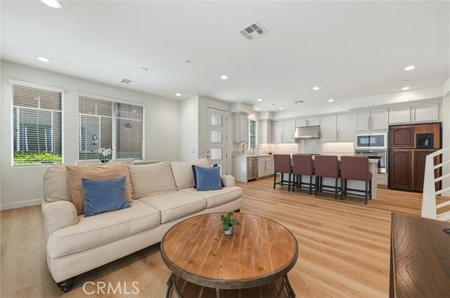 595 Cultivate, Irvine, CA 92618