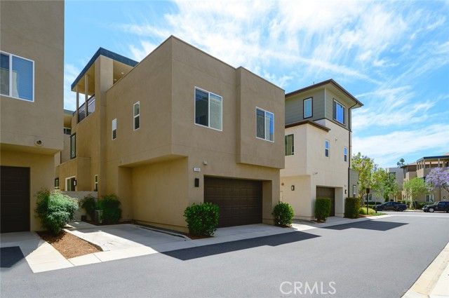 595 Cultivate, Irvine, CA 92618