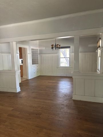 110 Olive Ave, Modesto, CA 95350