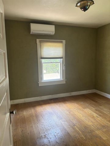110 Olive Ave, Modesto, CA 95350