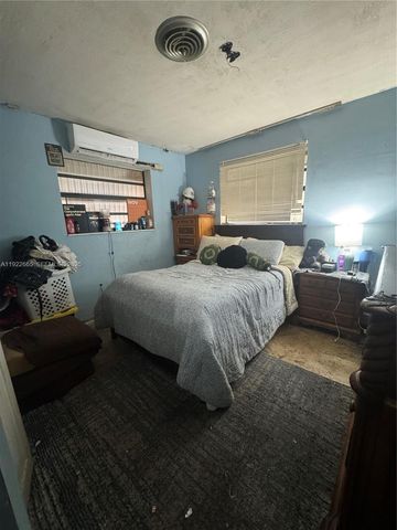 2231 NW 43rd Ter, Lauderhill, FL 33313