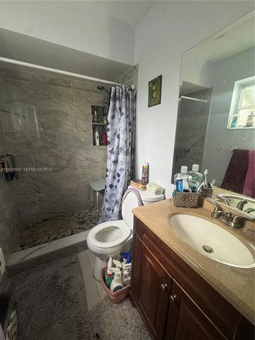 2231 NW 43rd Ter, Lauderhill, FL 33313