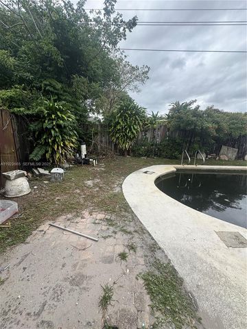 2231 NW 43rd Ter, Lauderhill, FL 33313