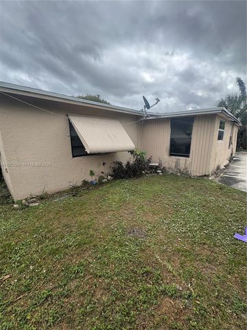2231 NW 43rd Ter, Lauderhill, FL 33313