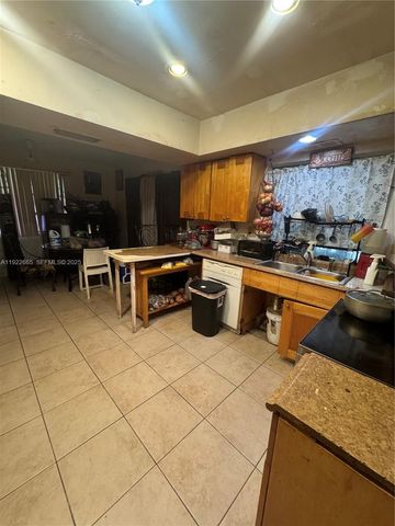 2231 NW 43rd Ter, Lauderhill, FL 33313