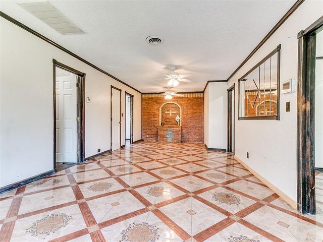 327 SE 46th Street, Oklahoma City, OK 73129
