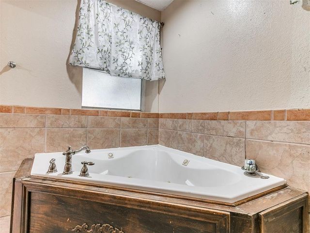 327 SE 46th Street, Oklahoma City, OK 73129