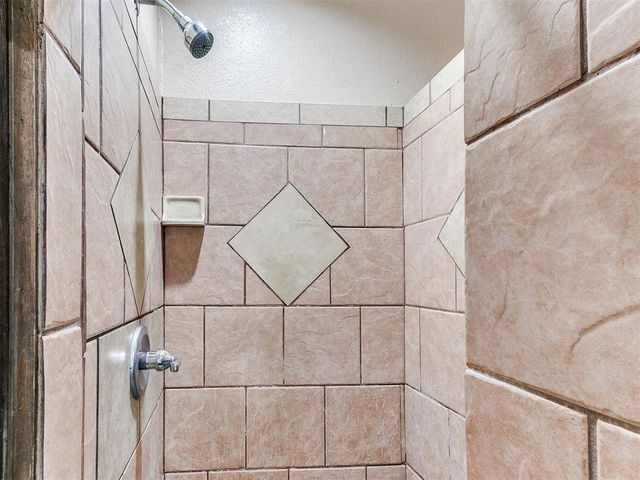 327 SE 46th Street, Oklahoma City, OK 73129