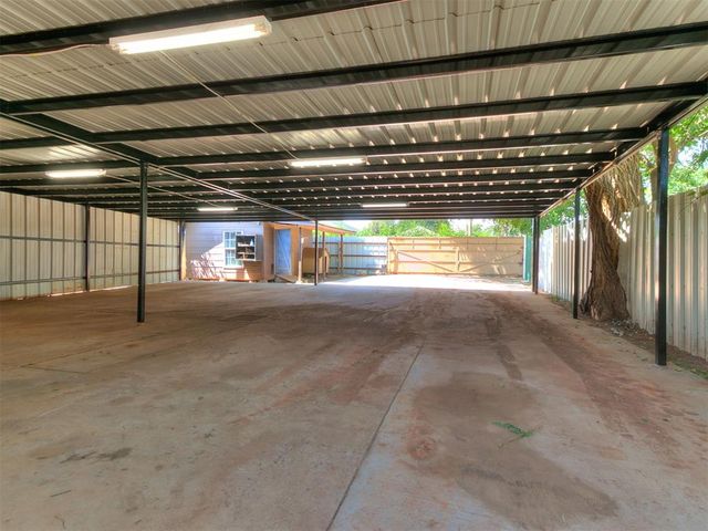 327 SE 46th Street, Oklahoma City, OK 73129