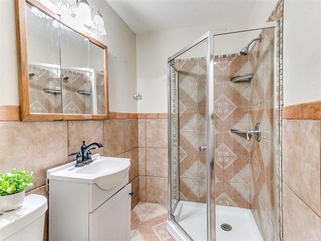 327 SE 46th Street, Oklahoma City, OK 73129